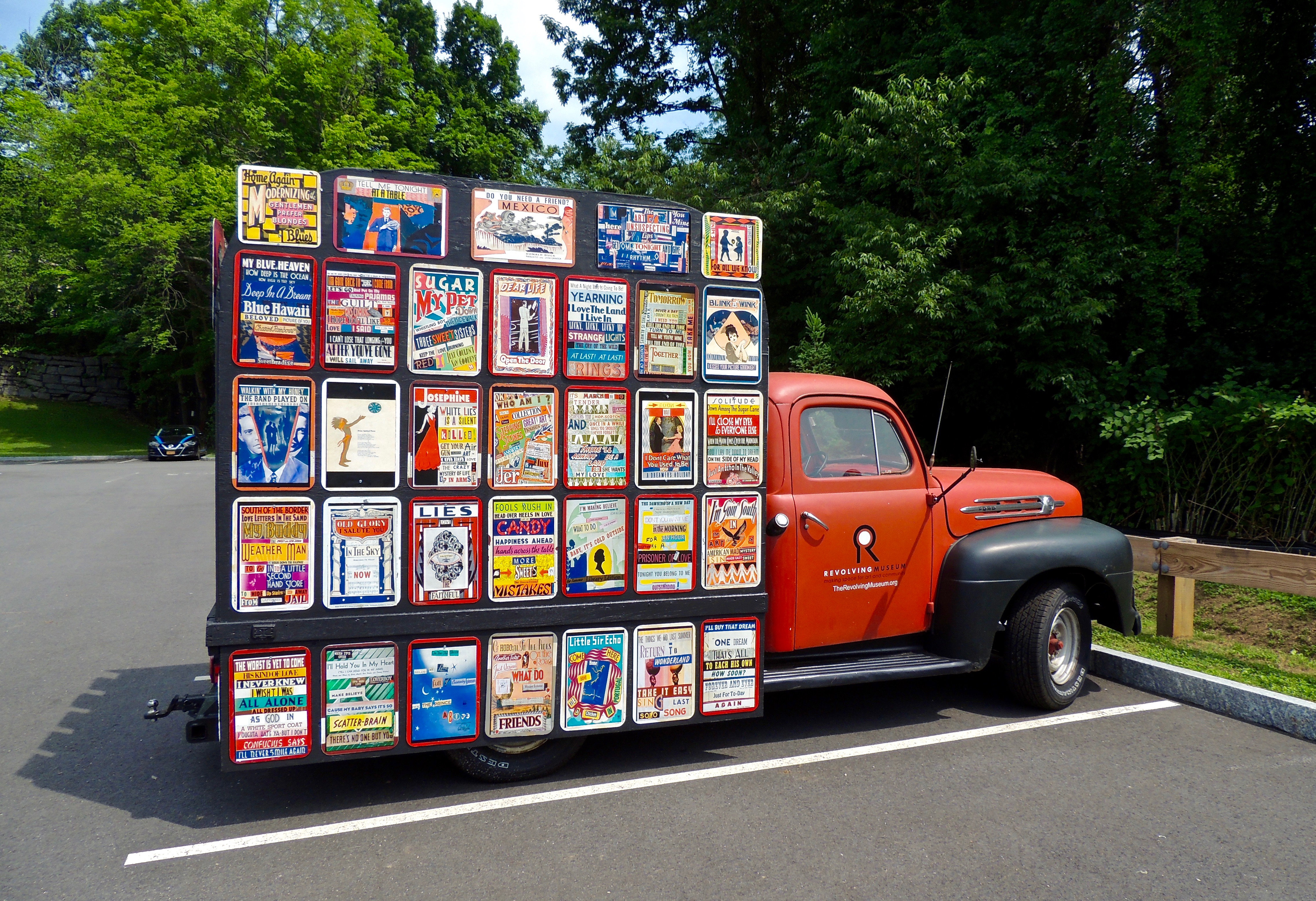 Read more about the article ARTMOBILES